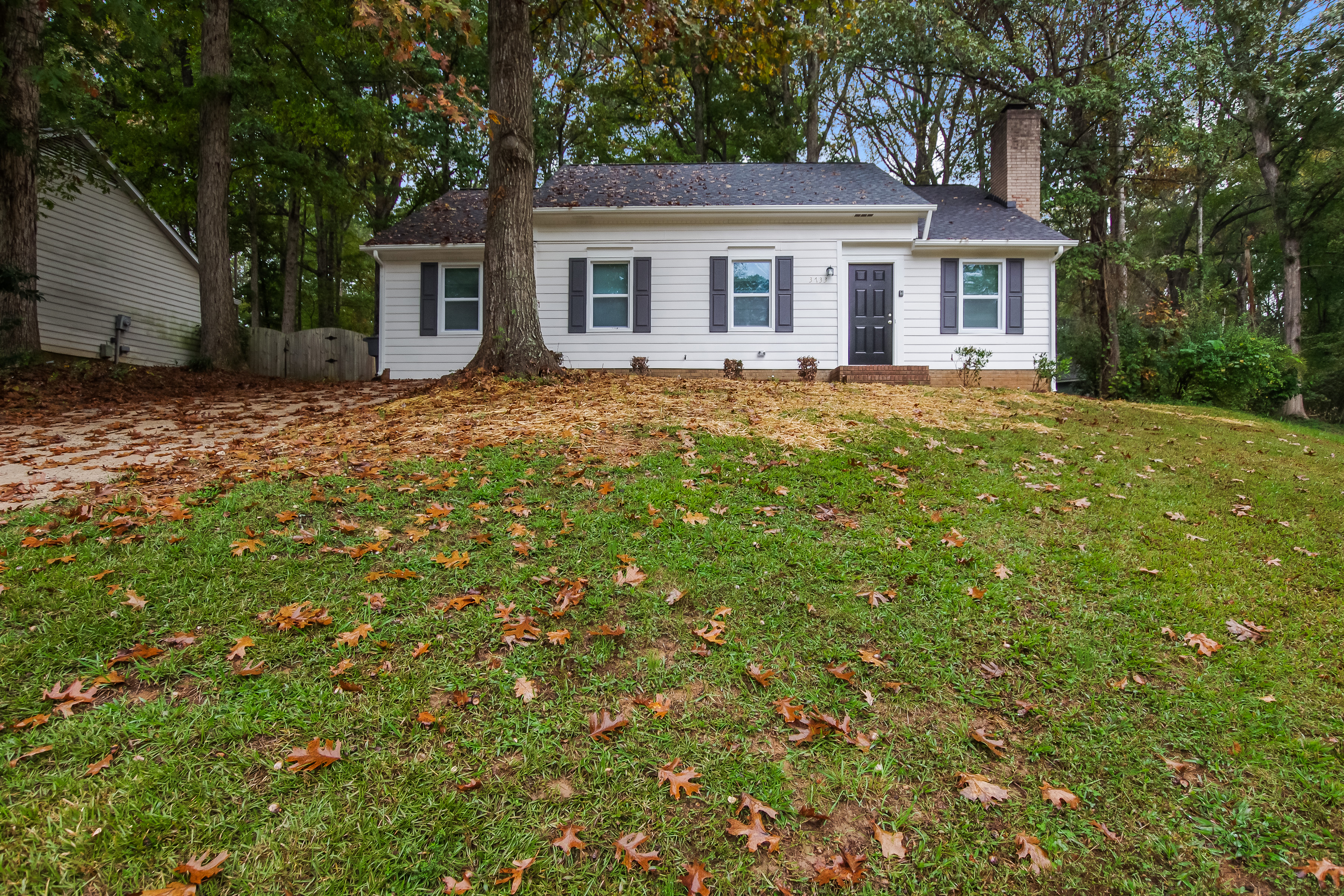 3733 Burntwood Ct Charlotte, NC 28227